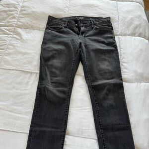 Great condition, black skinny fit jeans 
From banana republic  travel jeans
